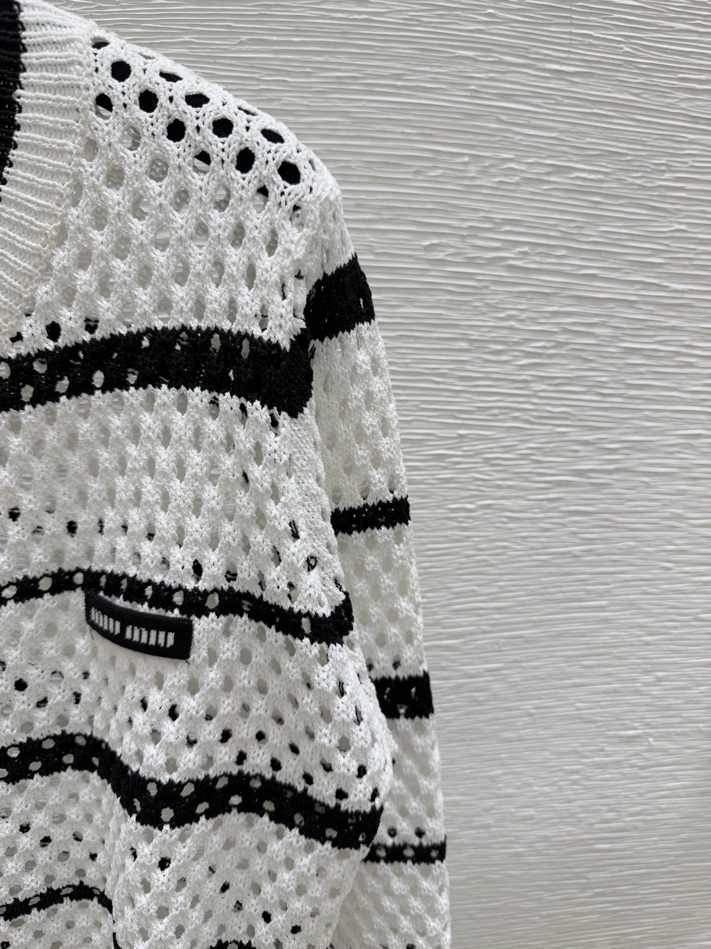 M 25 new striped logo hollow long sleeve knitted cardigan