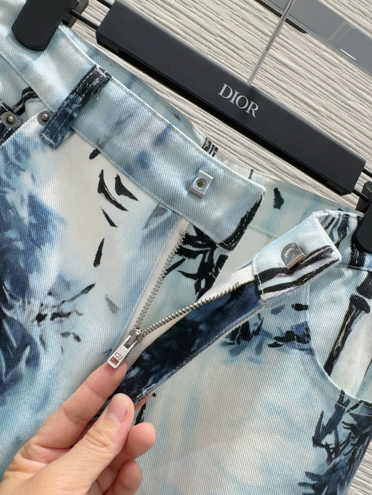 D 25 New Ink Painting Print Jeans