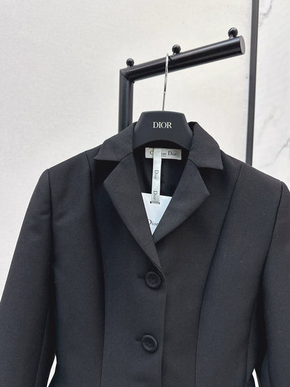 Di 25 Minimalist single breasted slim fit suit jacket