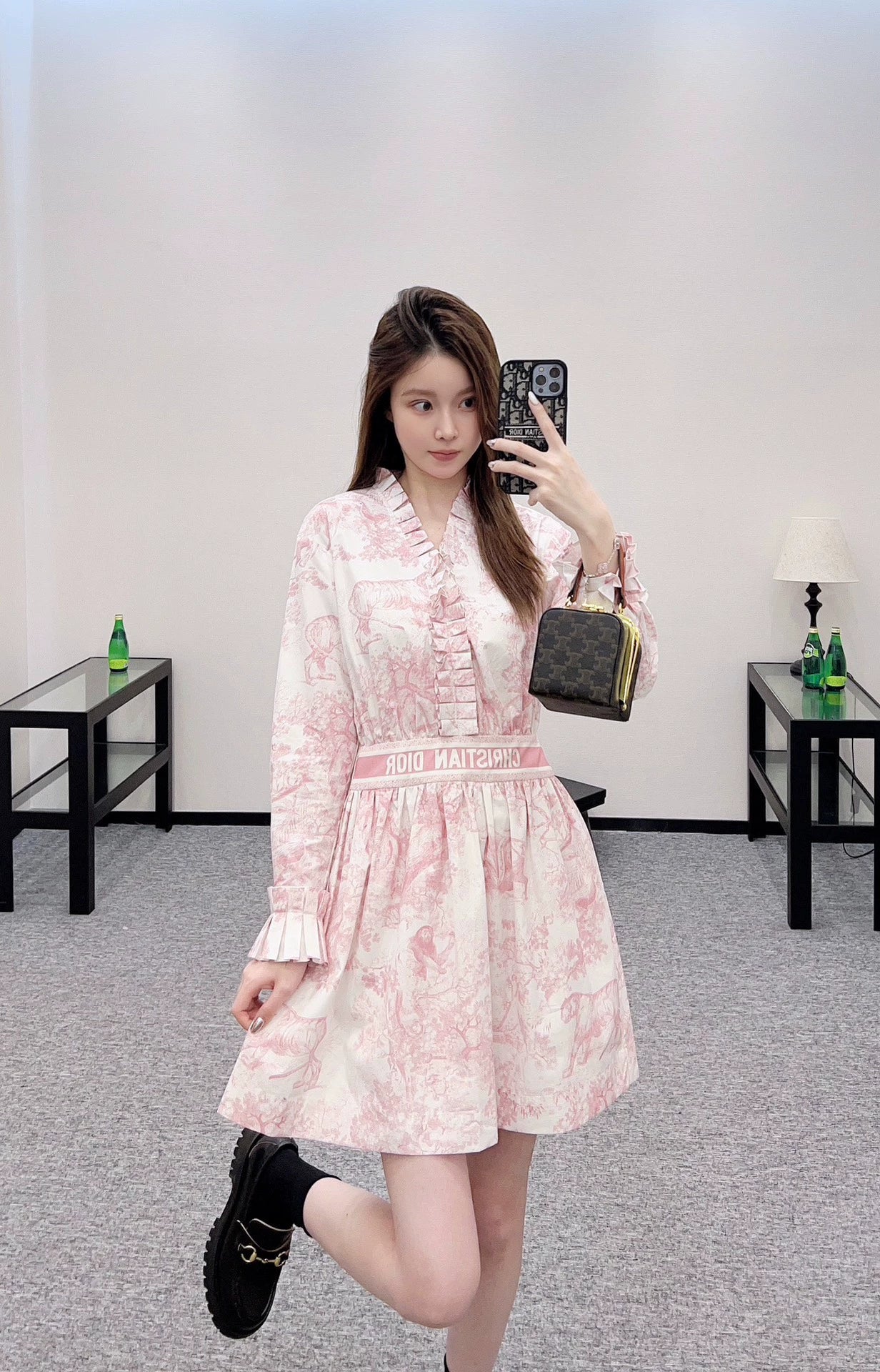 D 25 Animal jungle print accordion pleated lace dress