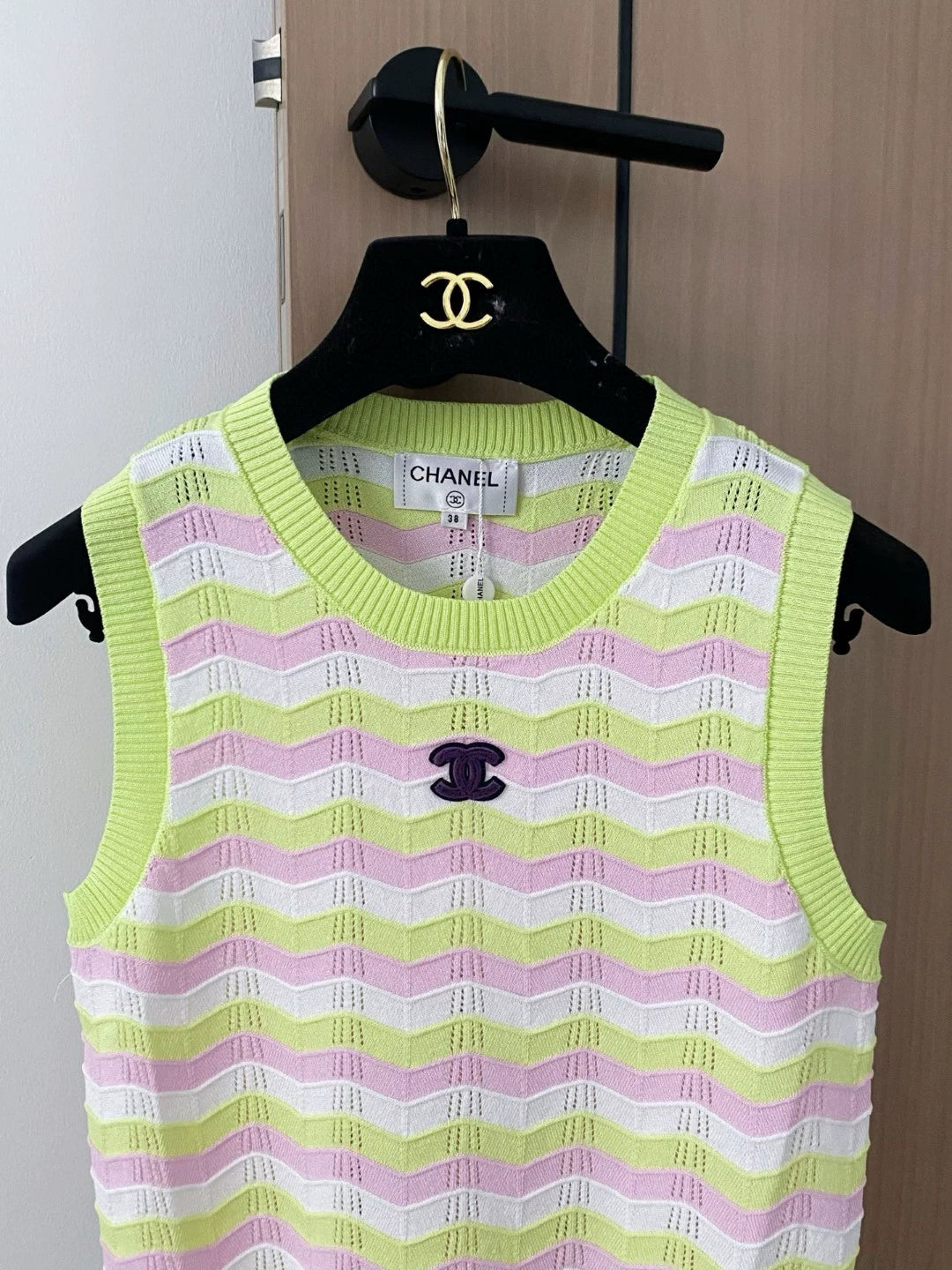 C 25 New Clashing Stripes Cutout Round Neck Sleeveless Knit Tank Top