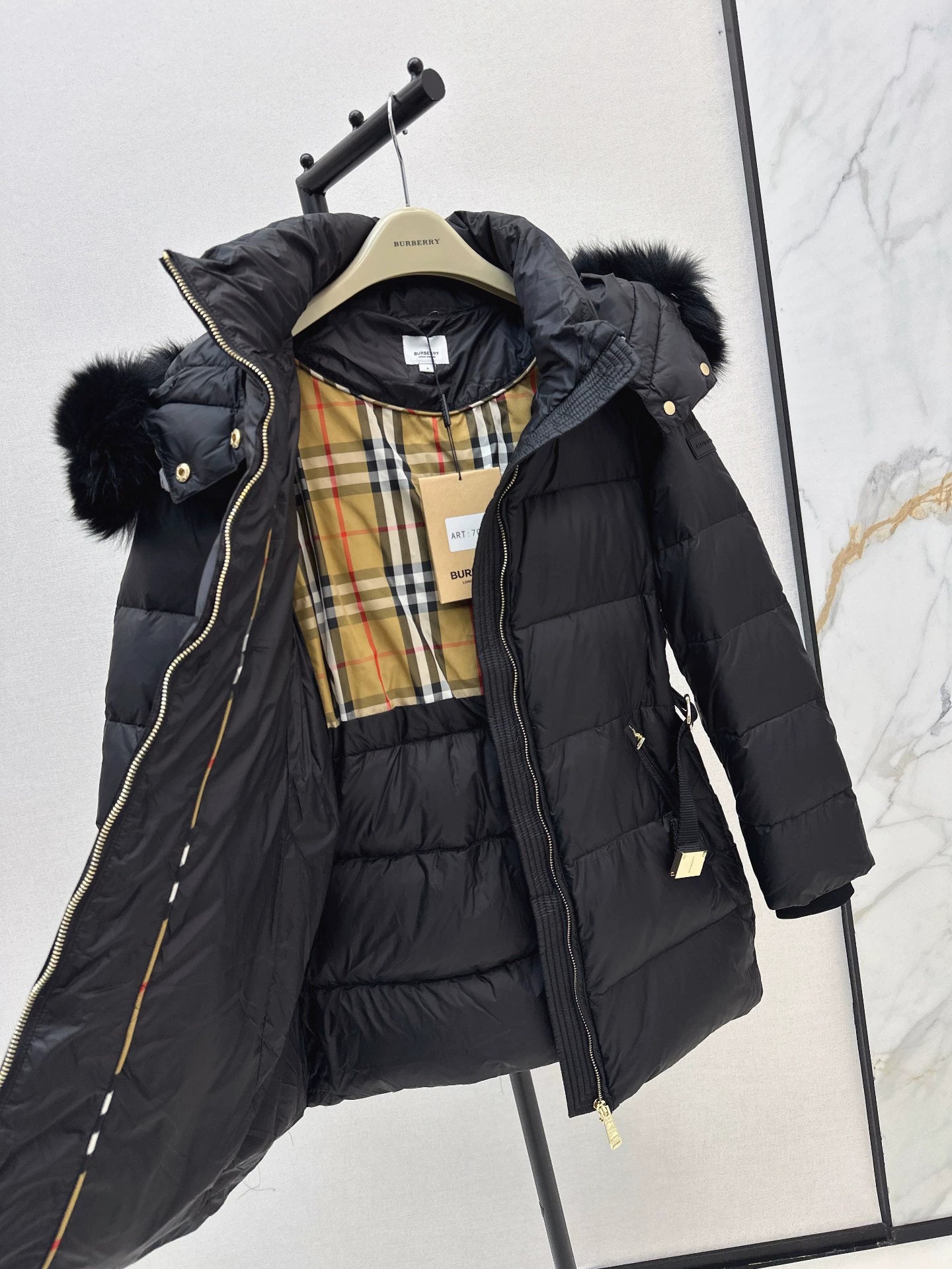 Bru 25fw Hooded slim-fit mid-length down jacket
