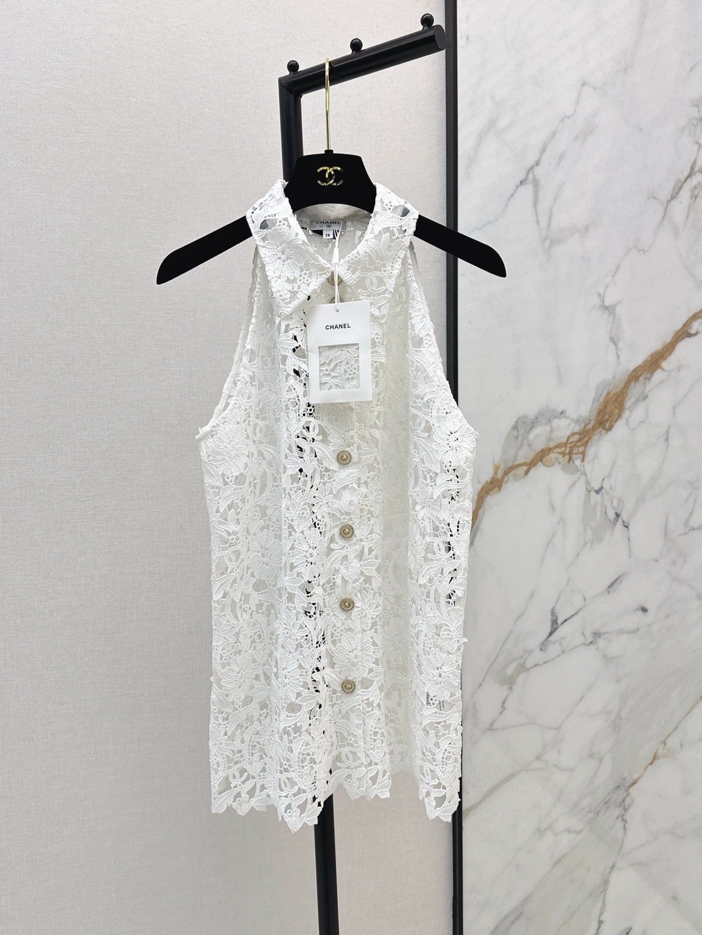 C 25 Spring and Summer New Hollow Pattern Vest Shirt