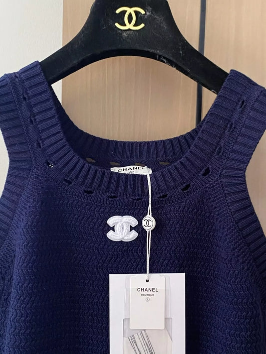 C 25 New Classic Simple Knit Vest