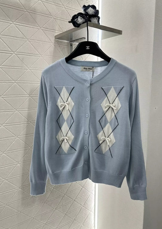 M 25 Diamond Bow Knit Cardigan