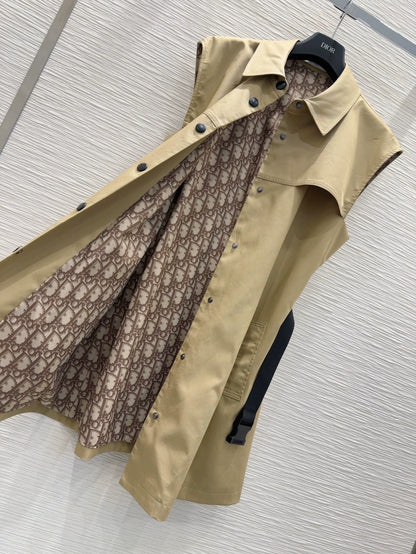 D 25 New Bee Embroidered Belt Single Breasted Vest Dresses