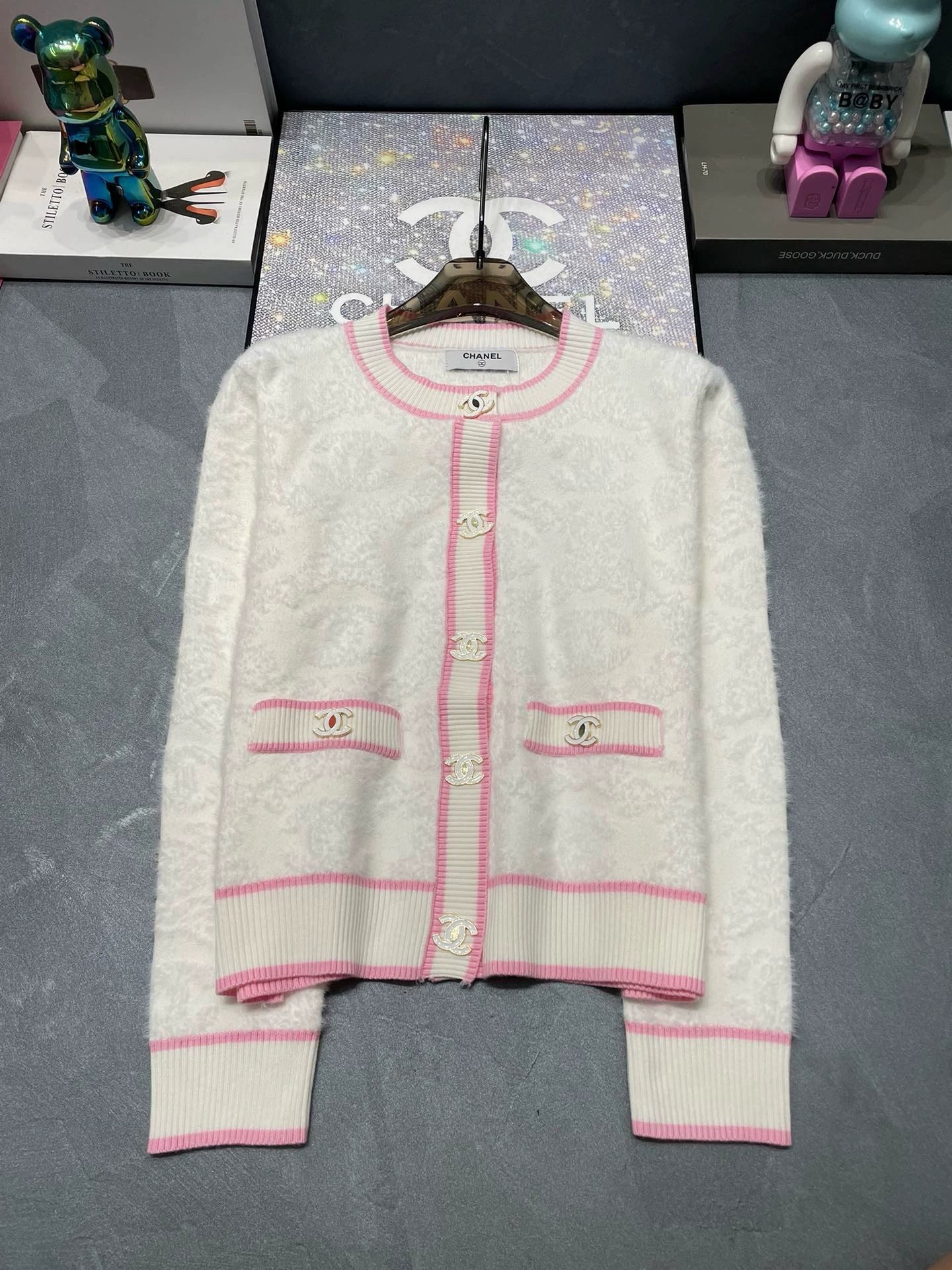 C 24 Autumn Style Three-Dimensional Jacquard Temperament Cardigan