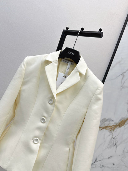 Di 25 Minimalist single breasted slim fit suit jacket