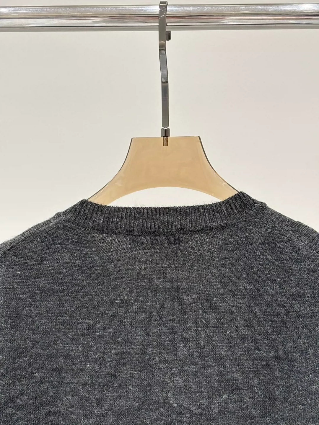 M 25 Spring and Summer new V-neck letter logo embroidery solid color simple casual knitted long sleeve