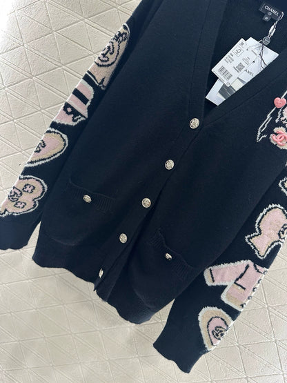 C 25 Early Autumn New Comic Pattern V-Neck Long Sleeve Cardigan