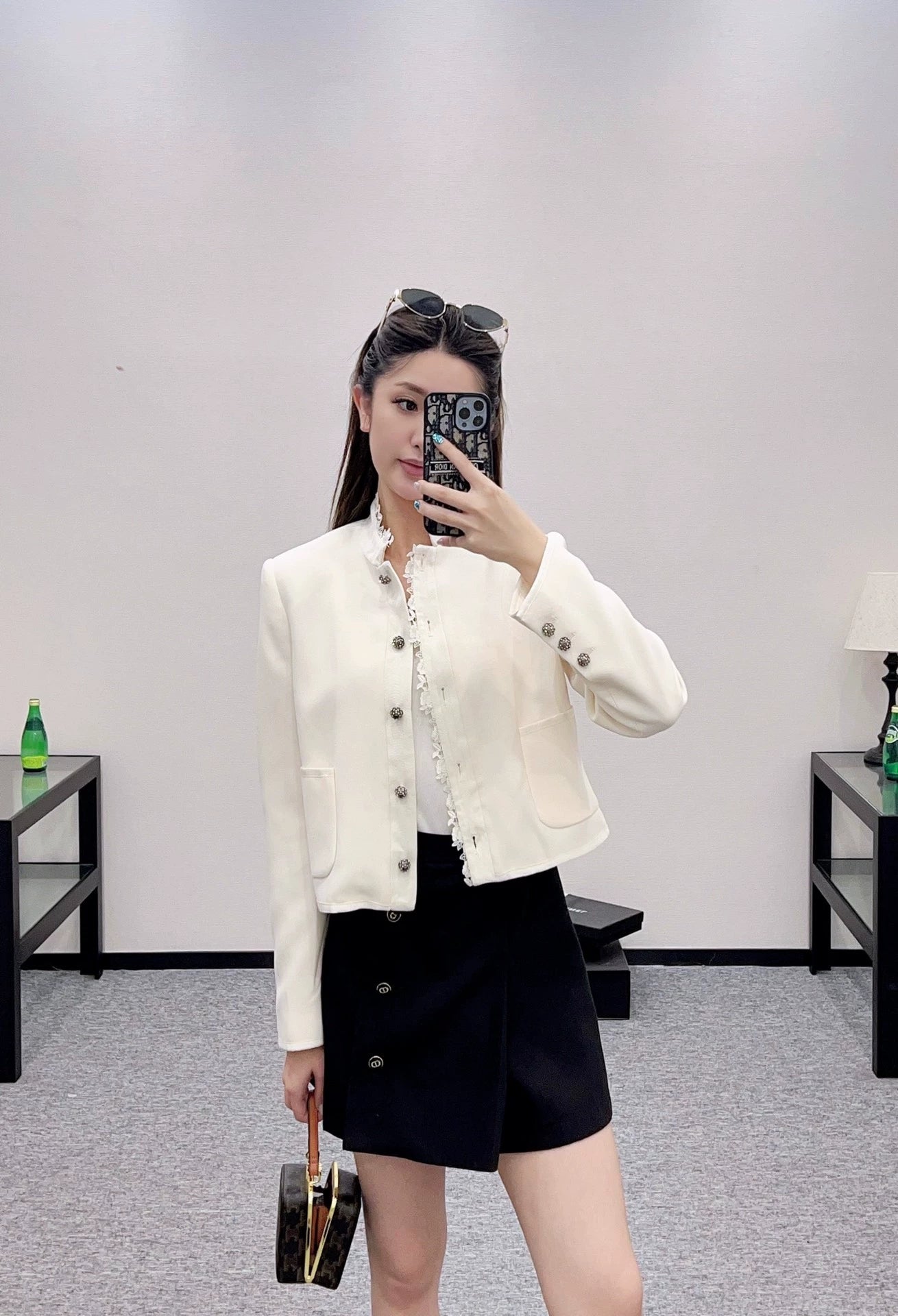 D 25fw Stand-up collar, water-soluble lace blazer.