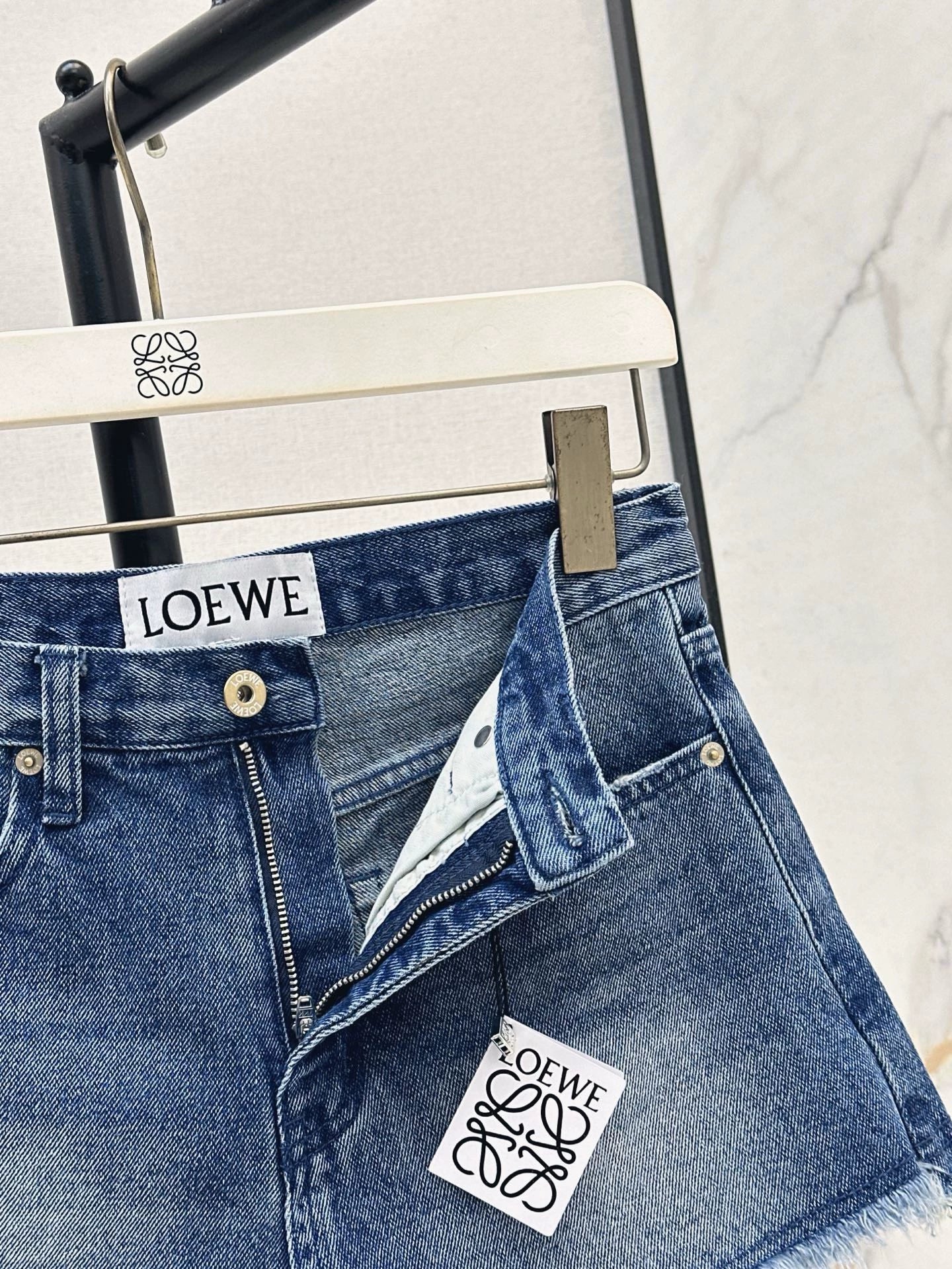 LO 25 Spring and Summer New Vintage Raw Edge Ultra Short Denim Shorts
