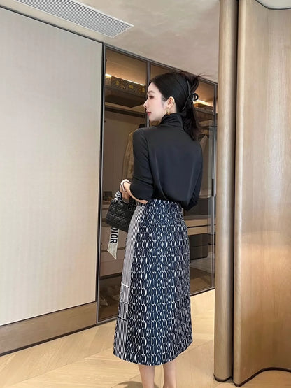 D 25 Patterned jacquard half skirt with front center zipper