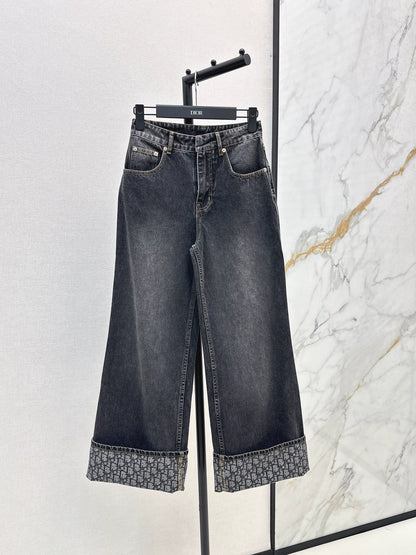 D 25 Damaged loose jeans