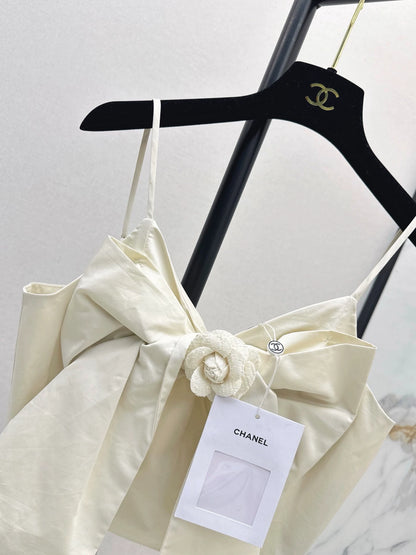 C 25 Bow-decorated suspenders(pink/white)