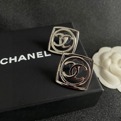 25 Summer new classic double C letter earrings