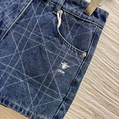 D 25 Summer Embroidery Lombard Denim Shorts