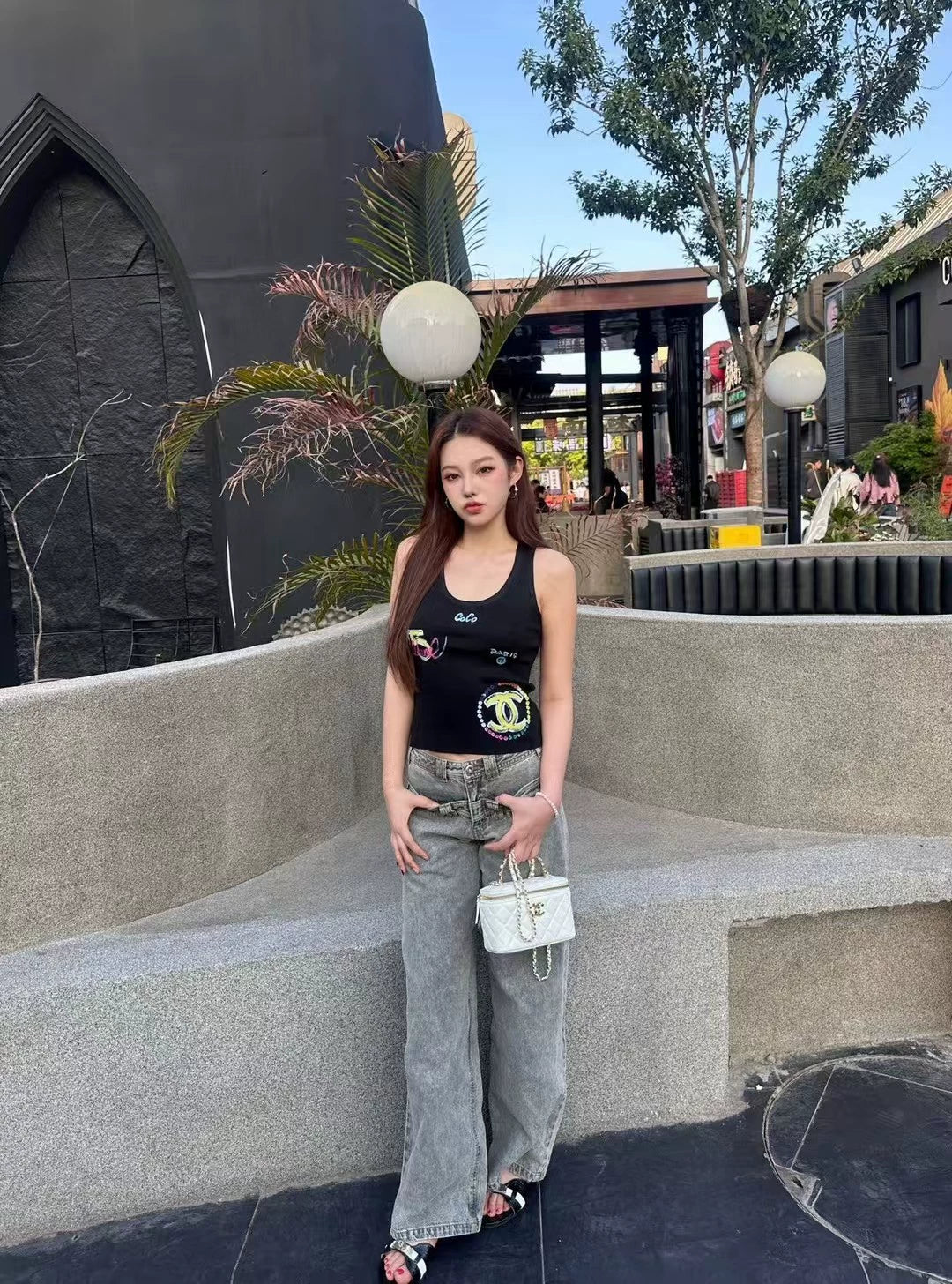 Letter digital print elastic slim fit sleeveless knitted vest