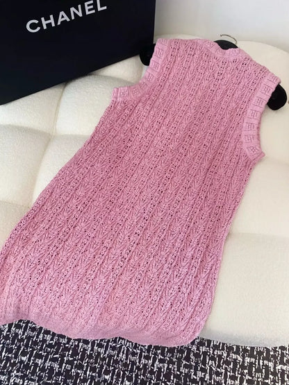 C 25 new hollow single-breasted round neck sleeveless knit dress (white pink navy)