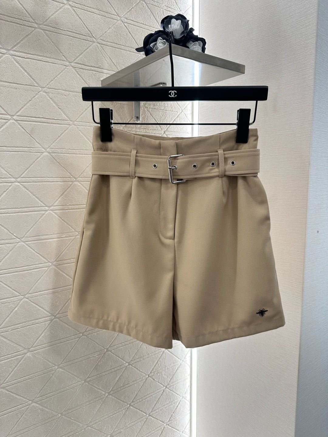 Di 25 Lapel suit belt shorts suit