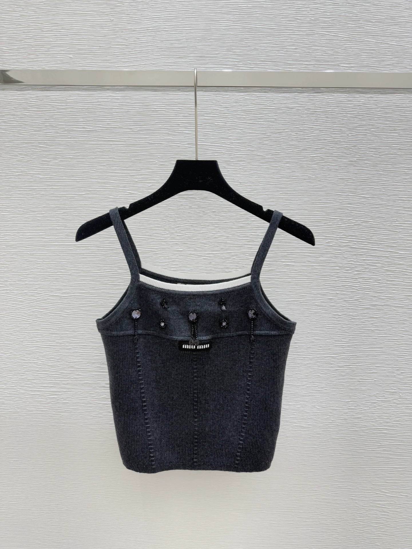 M 25 New Beaded Logo Knit Suspenders