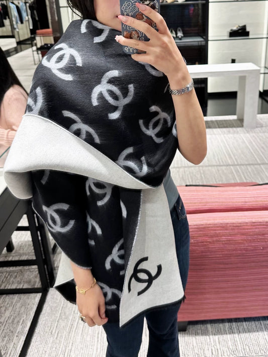C 25 Large Logo Wool Shawl Scarf