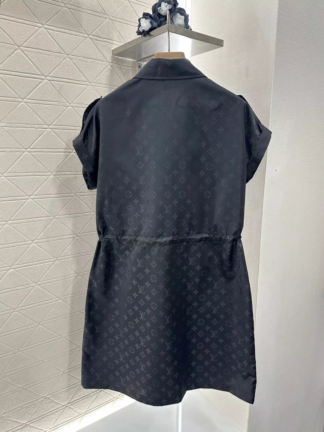 L 25 Frühling/Sommer Kurzarm-Jacquard-Kleid mit Kordelzug 