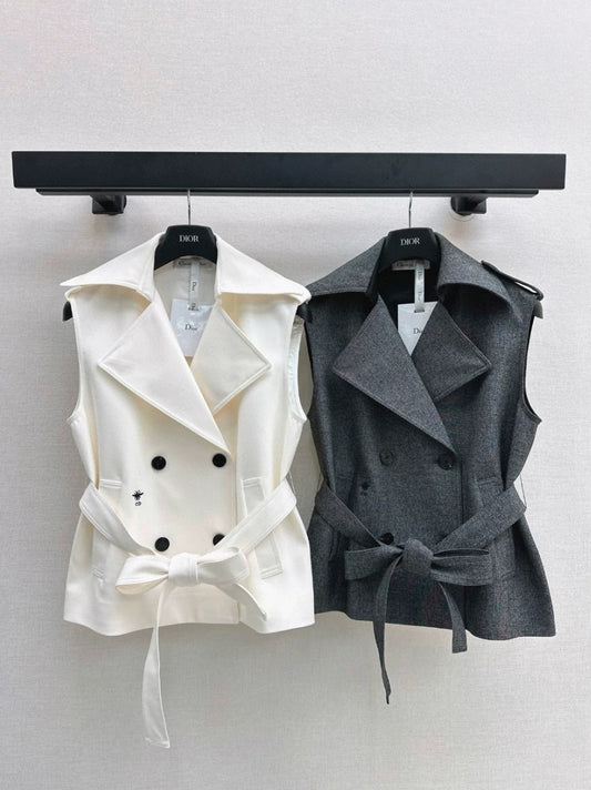 D 25 New Embroidery Bee Embellished Lapel Vest