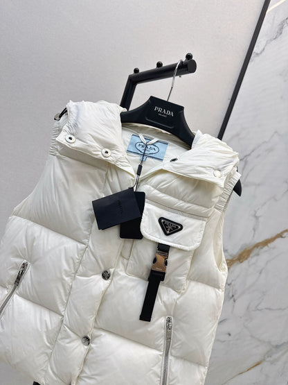 P 25fw hooded turtleneck down vest