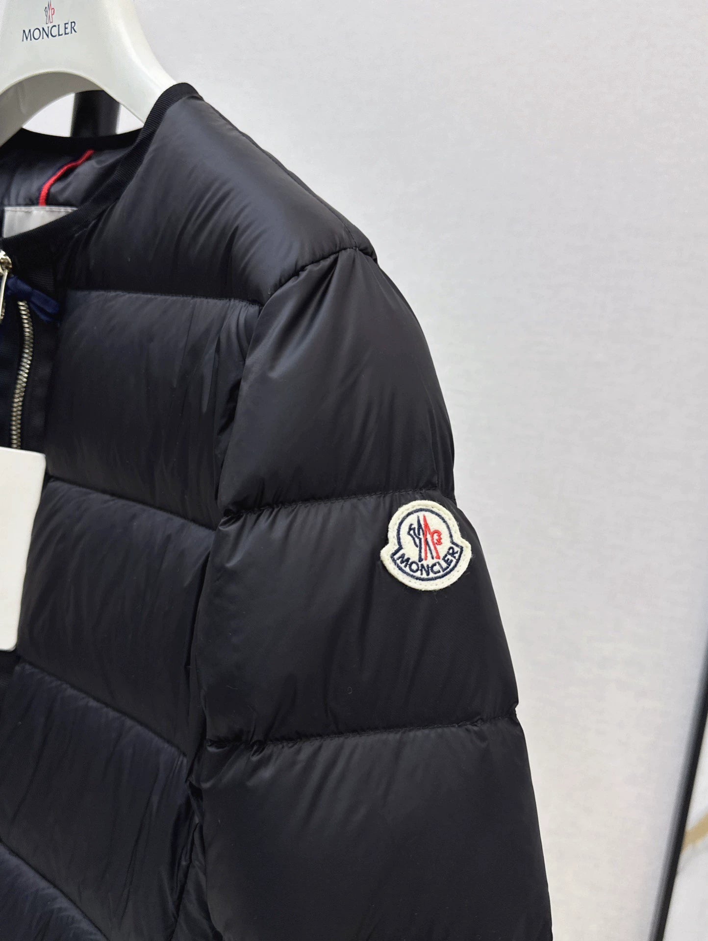 MON 25fw Simple round neck down jacket(BLACK/PINK/BROWN)