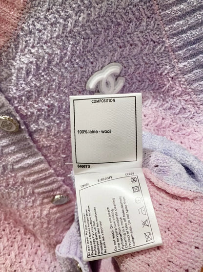 C 25 New gradient-colored dyed yarn knit vest