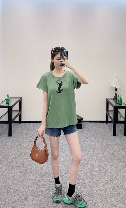 Y 25 Heavy Duty Beaded Embroidered Letter Short Sleeve T-Shirt (White Pink Green)