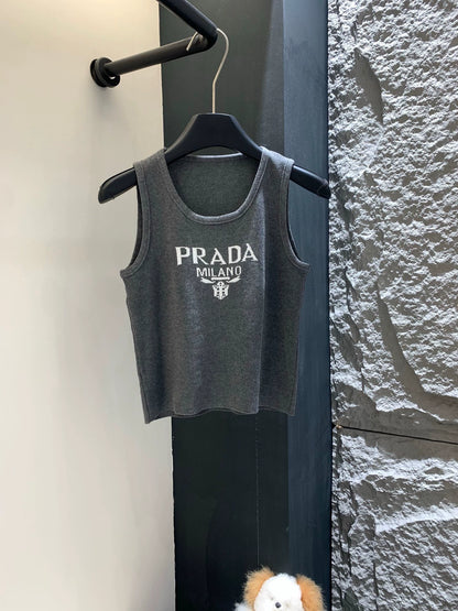P 25 knitted undershirt