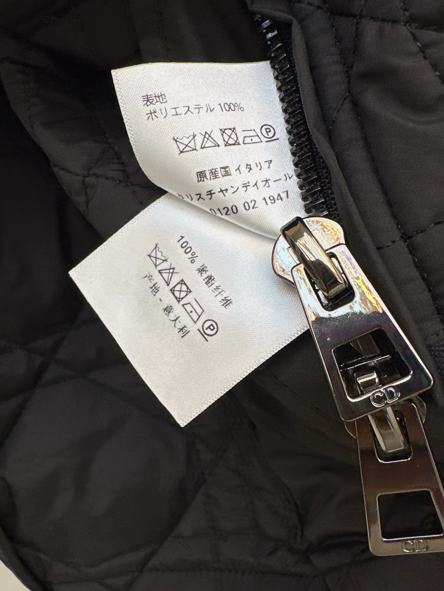 D 25fw Embroidered logo padded jacket