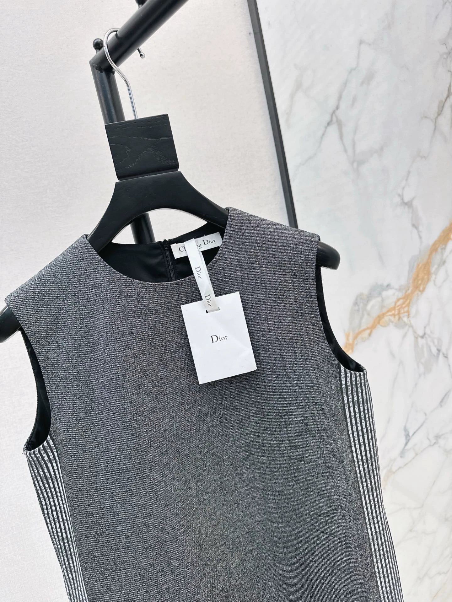 D 25 Spring/Summer newest style Webbing Sleeveless Dresses