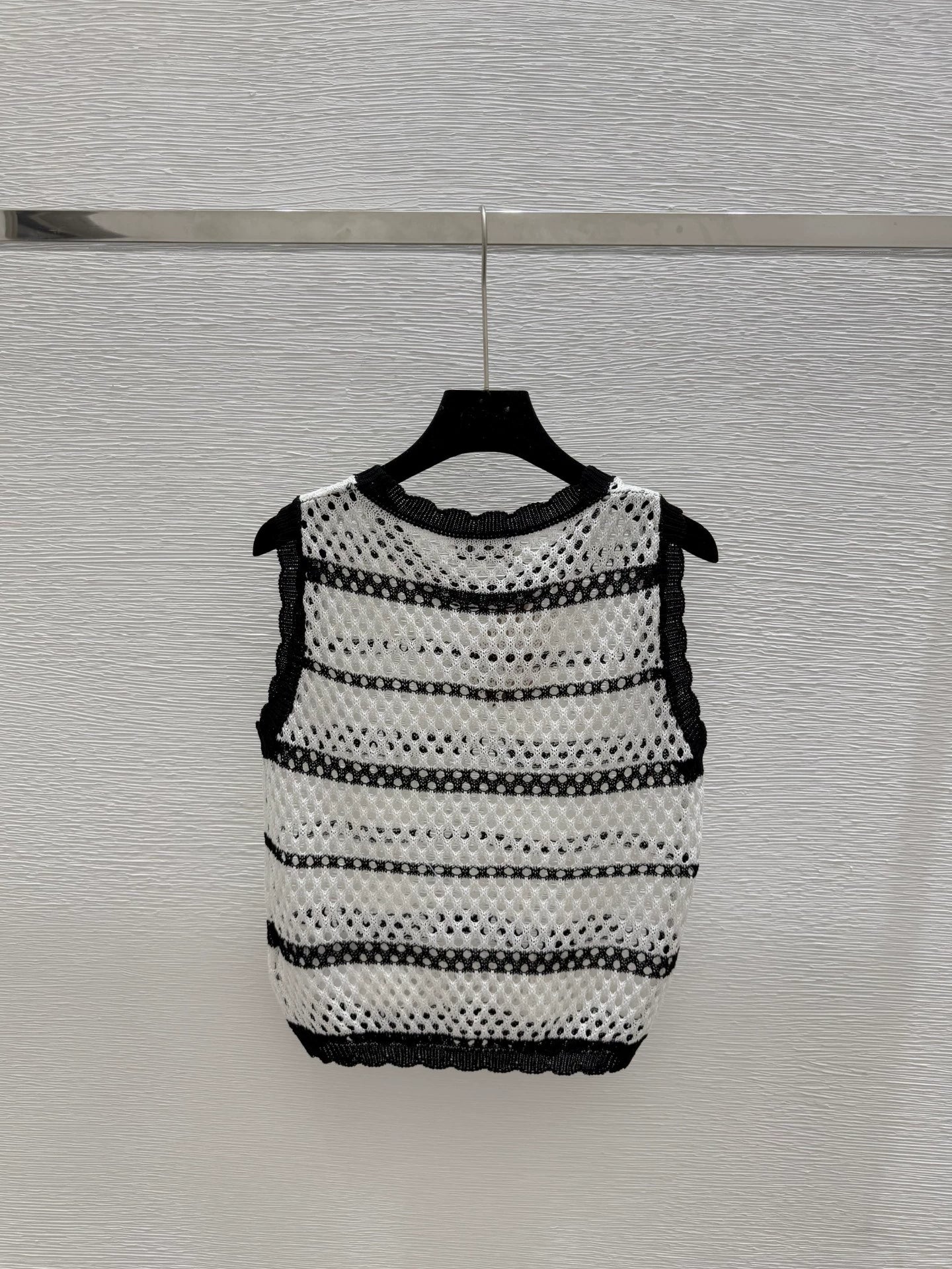 M 25 new striped logo hollow sleeveless knitted vest