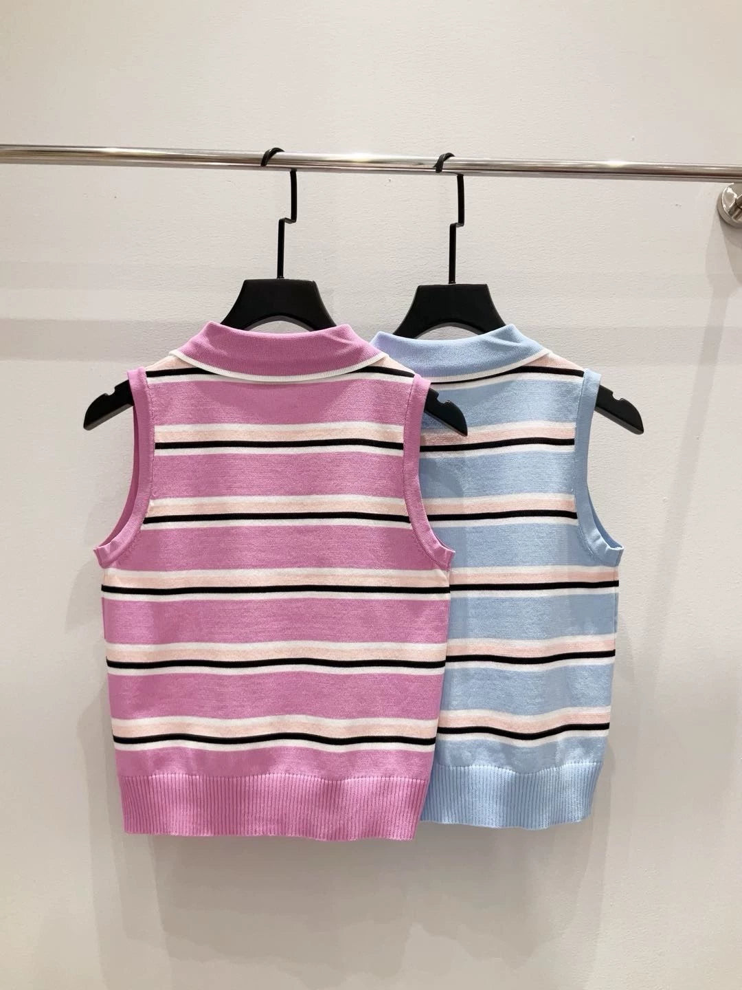 ce 25 New Striped Button Down Collar Sleeveless Knit Tank Top