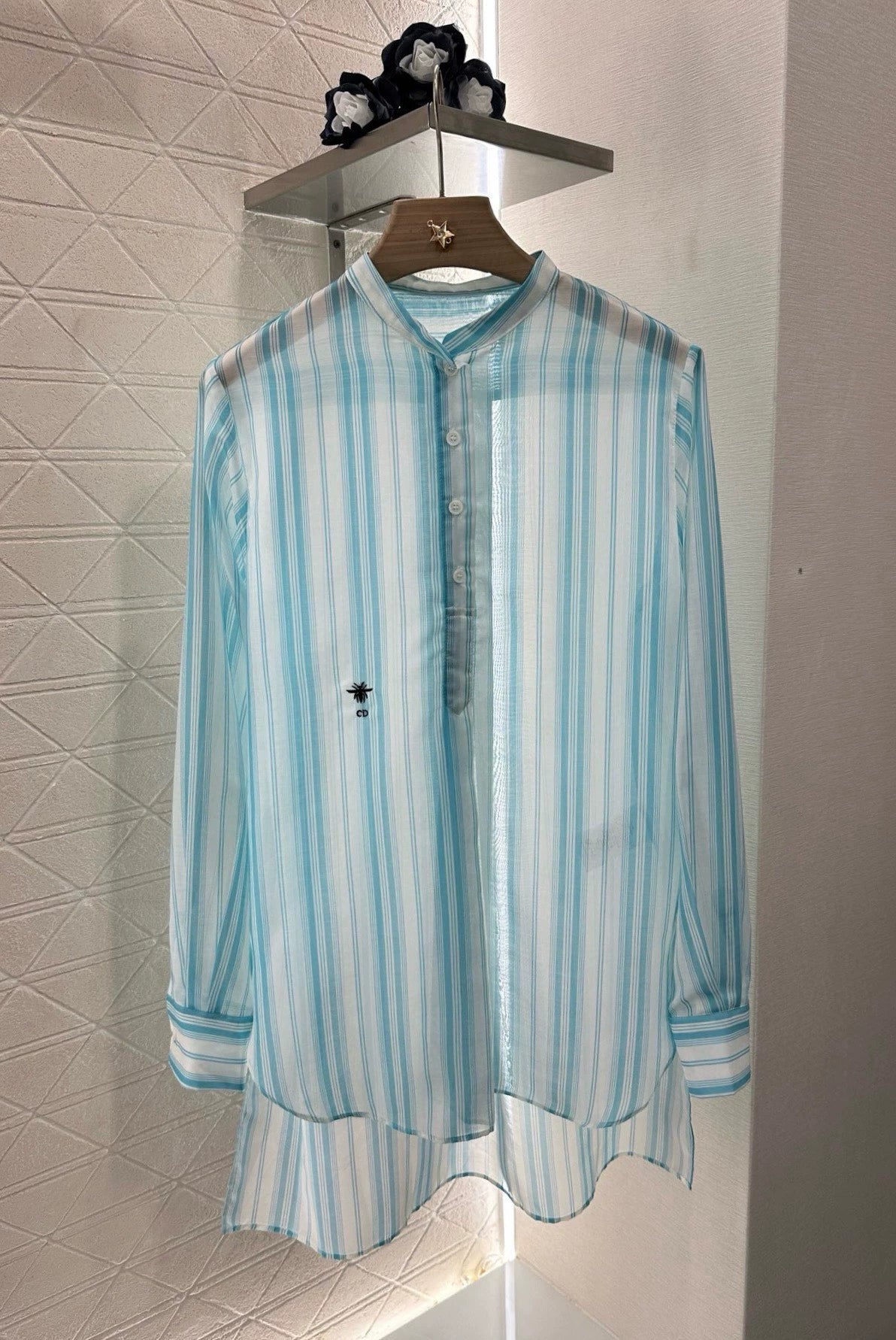 D 25 New Products Striped Embroidered Shirt with Collar