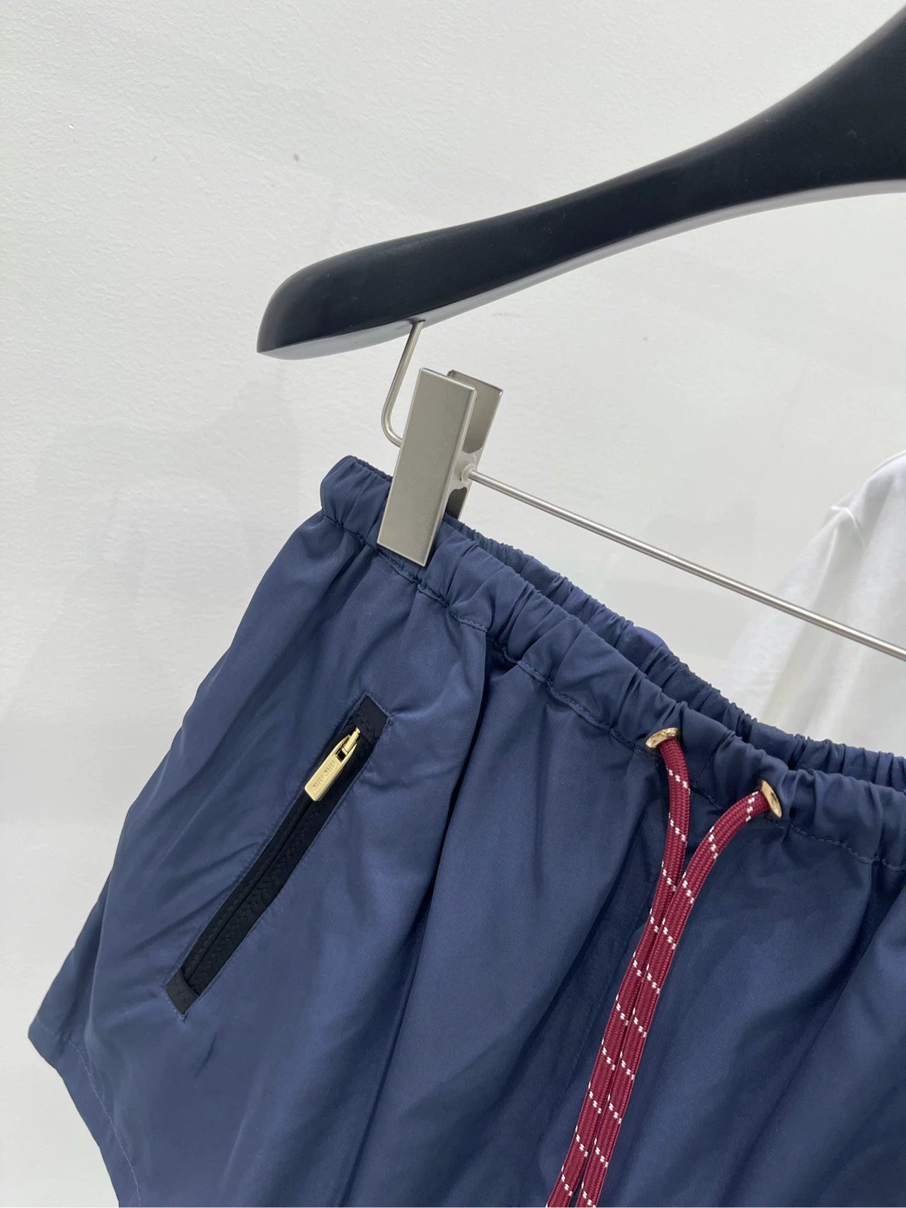 M 25 Navy blue red string sun protection casual shorts