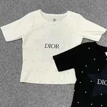 D 25 Embroidered round neck pullover with five-pointed star design short sleeves