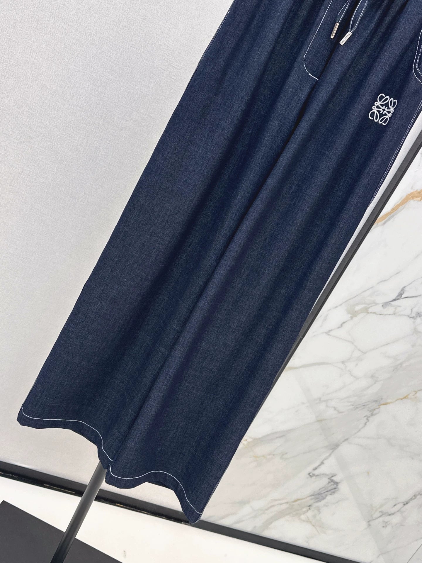 LO 25fw New Straight-leg Pants with Web Decoration