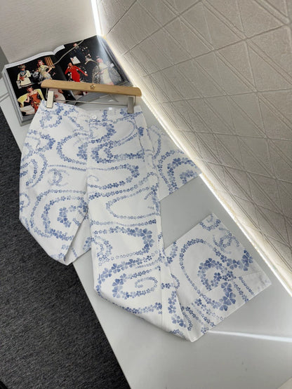 C 25 new products on the shelves Slightly flared printed denim trousers