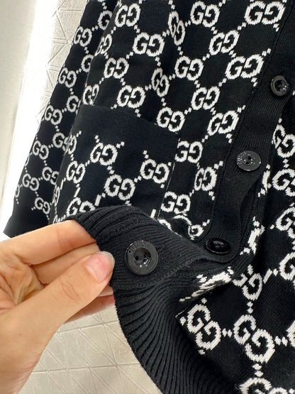 G 25 Reversible jacquard knit cardigan
