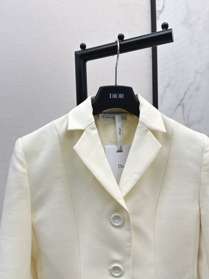 Di 25 Minimalist single breasted slim fit suit jacket