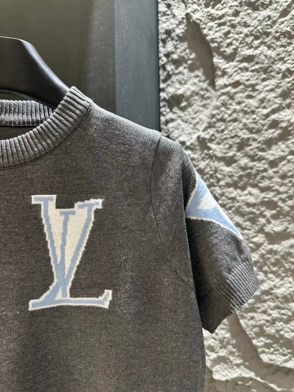 L 25 Jacquard Letter Clover Knit Short Sleeve