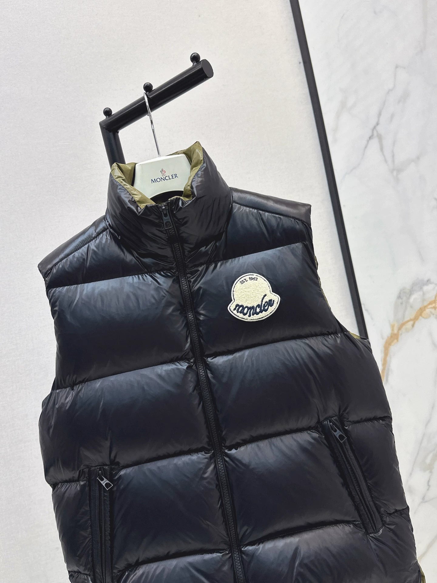 Mon 25fw stand collar down vest