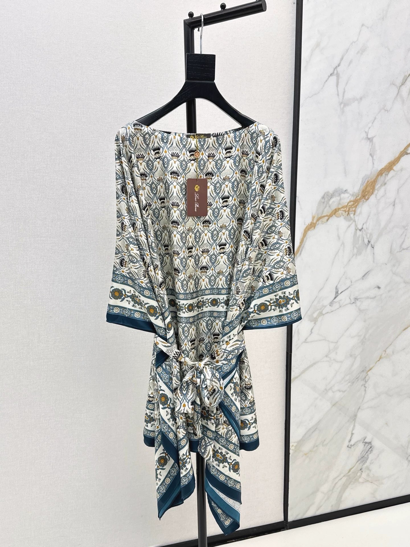 LOR 25 Spring and Summer New Romantic Holiday Style Cape Shawl Cardigan Dress