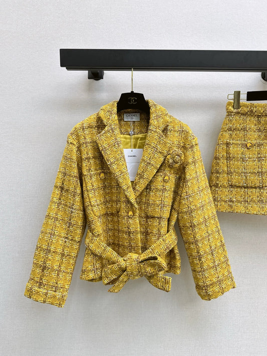 C 25 Yellow tweed skirt + jacket suit