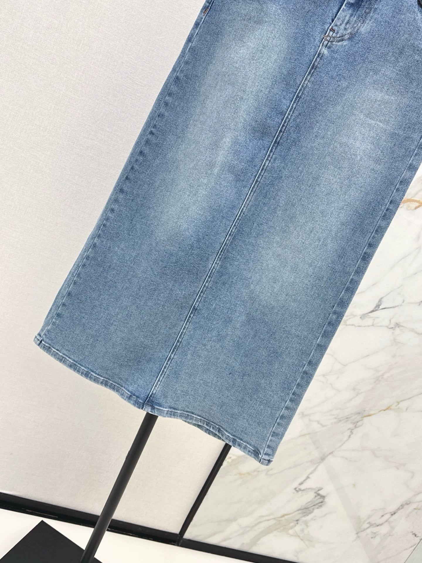 D 25 Spring/Summer Latest Denim Half Skirt (S-XXL)