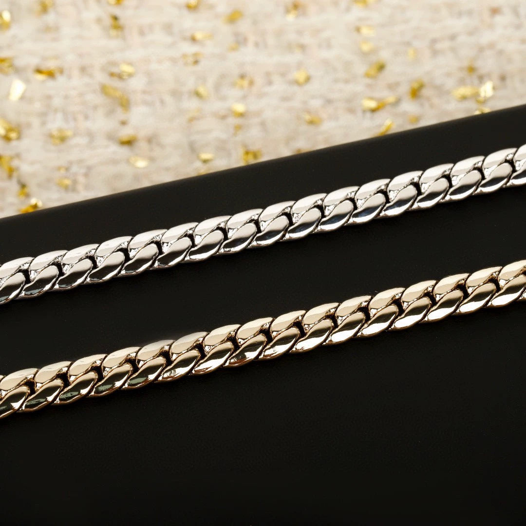25 Summer new snake bone choker double C necklace